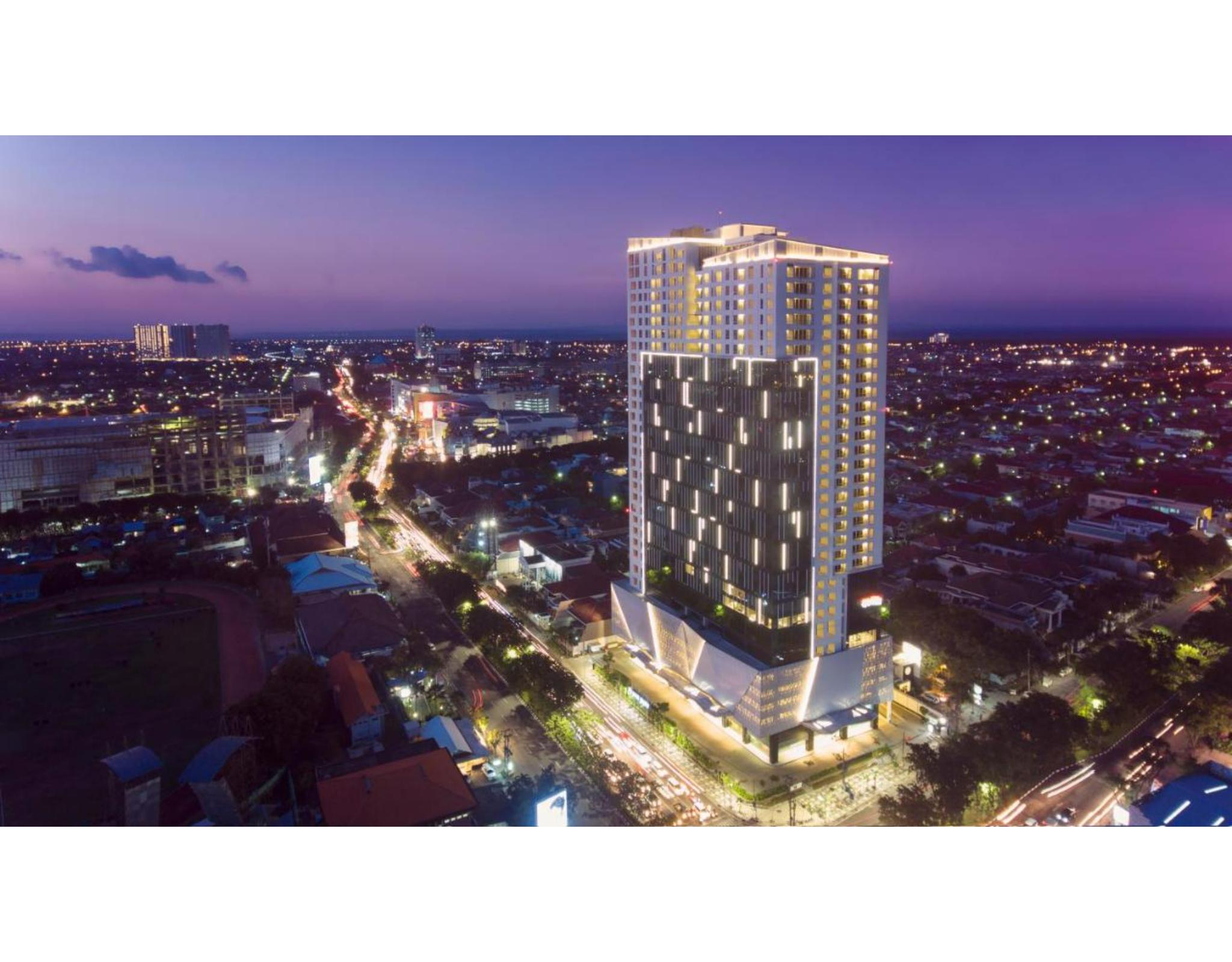 Oakwood Hotel & Residence Surabaya Exterior photo